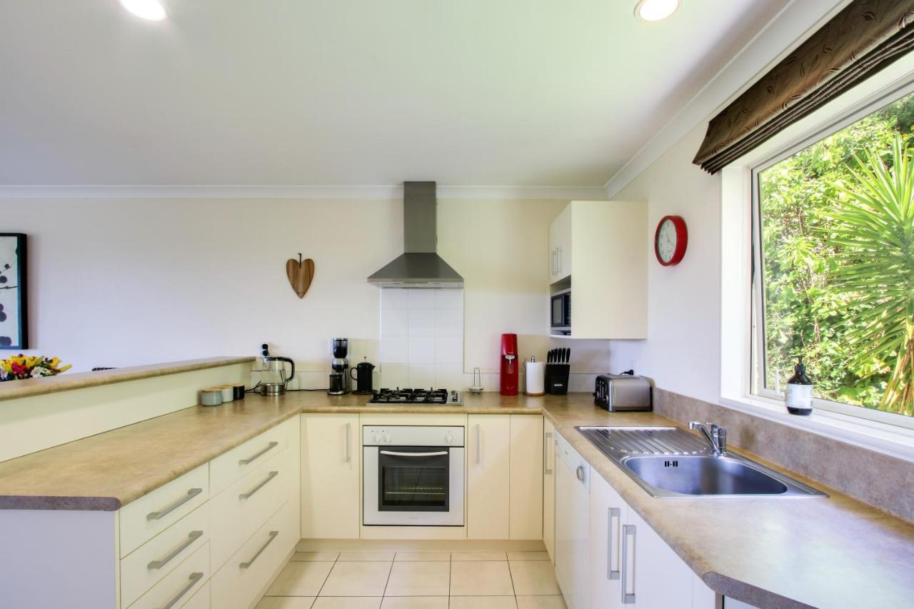 Onslow Views - Napier Holiday Home Экстерьер фото